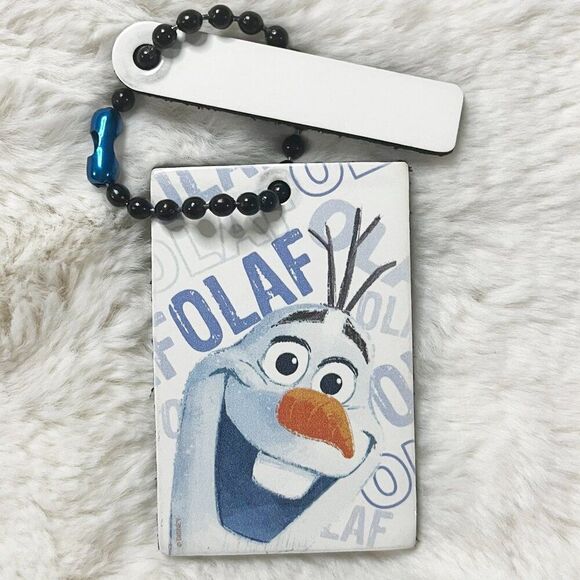 🔮 5/$25 Disney Parks Frozen Olaf Bag Tag / Keychain‎ - Picture 1 of 3